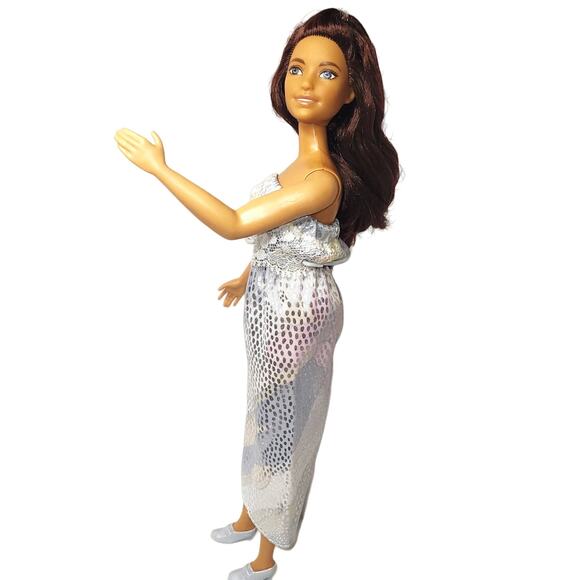 2015 Curvy Mattel's Barbie Fashionista K30HF DYY96 Full Figured Fashion Doll - Picture 2 of 9